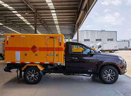双辽爆破器材运输车